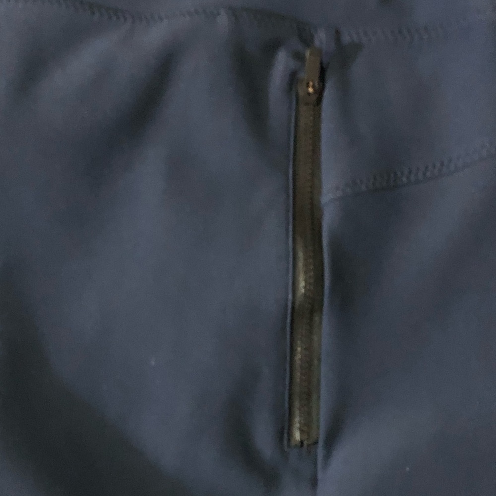 Athleta Pull On Pants Stellar Tight Navy Blue Pockets Athletic Travel Workout L - Picture 10 of 10
